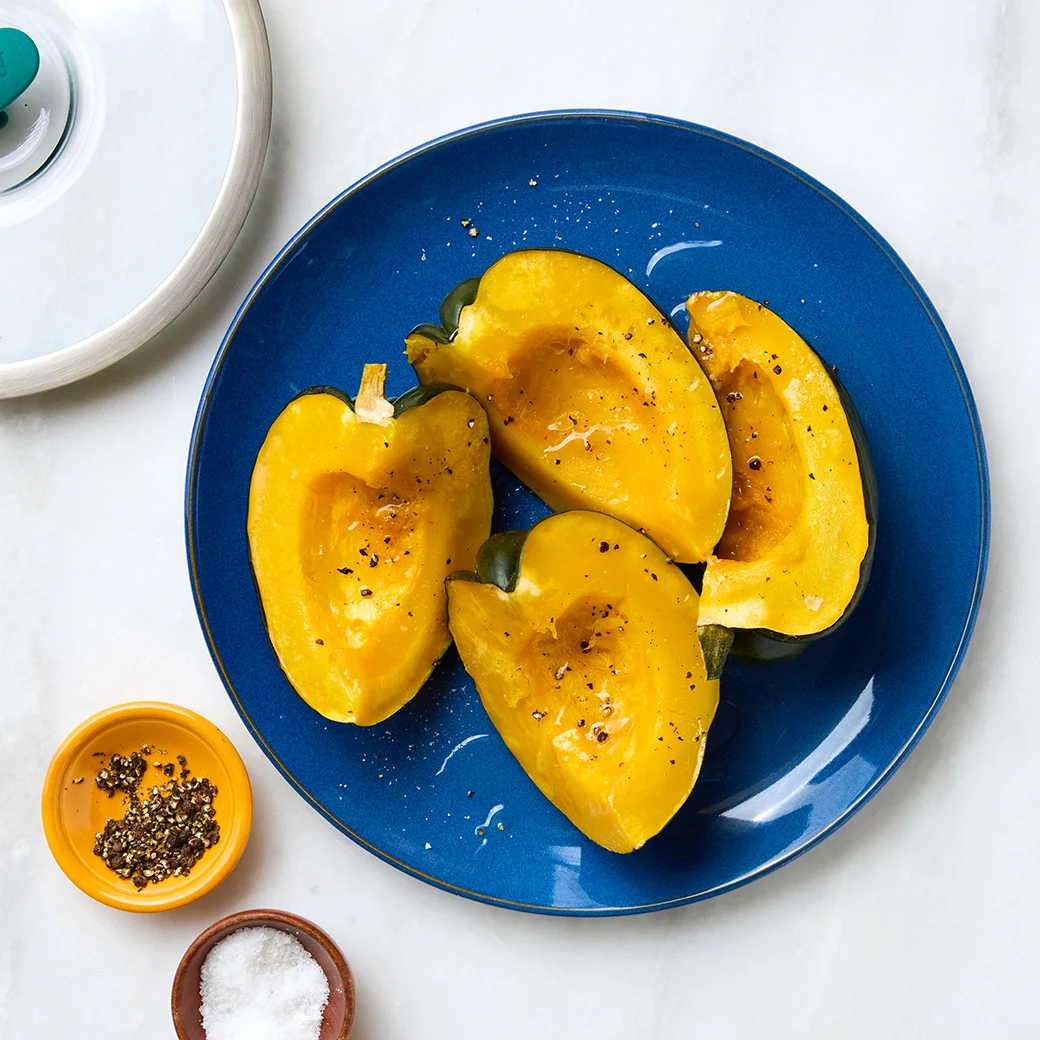 How to Microwave Acorn Squash